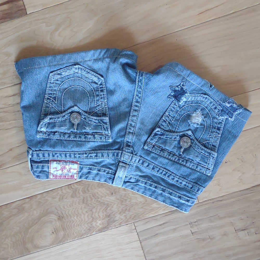 Women's true religion size 28 denim shorts